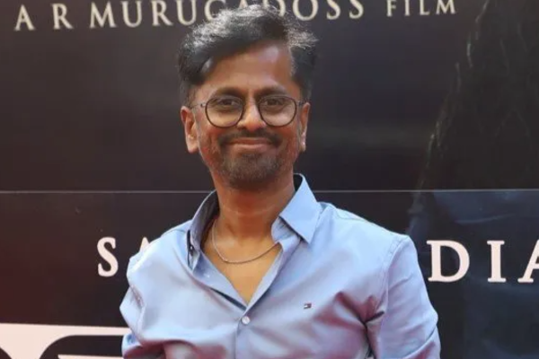 மீண்டும் இந்த ஹீரோவை இயக்கப்போகிறாரா ஏ.ஆர். முருகதாஸ்? லேட்டஸ்ட் தகவல் | Ar Murugadoss Again Joining With Sivakarthikeyan