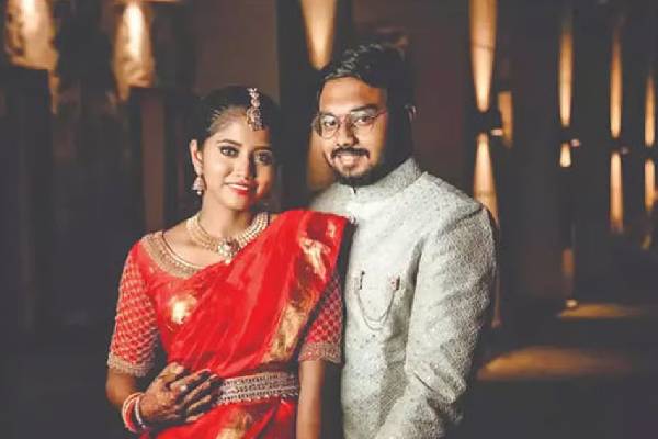ஹனிமூன் சென்ற மருத்துவ தம்பதி உயிரிழப்பு - 1 கோடி இழப்பீடு வழங்க நீதிமன்றம் உத்தரவு! | Couple Dies On Honeymoon Fine Of Rs 1 60 Crore