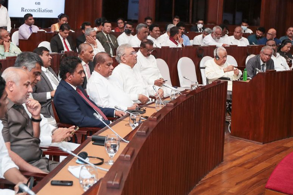 மூவின மக்களும் ஏற்கும் அரசியல் தீர்வு விரைவில் வேண்டும் - ஐக்கிய மக்கள் சக்தி வலியுறுத்து! | Political Crises In Sri Lanka Today
