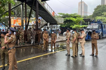 கொழும்பில் மாபெரும் போராட்டம்! பிறப்பிக்கப்பட்டது தடை உத்தரவு - களமிறக்கப்பட்டுள்ள பெருமளவு பொலிஸார் (Live)
