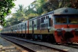 හේතුවක් නැතිවම අදත් අවලංගු වුණු කැලණිවැලි දුම්රිය