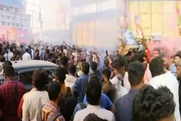 துணிவு படம் பார்க்க வந்த ரசிகர் உயிரிழப்பு - கதறி அழுத நண்பர்கள்