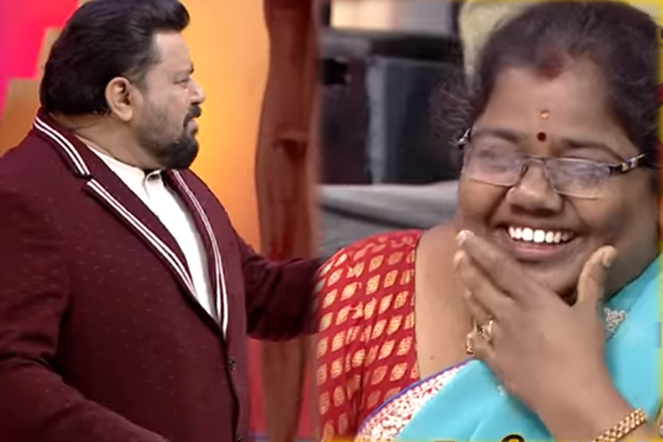 Neeya Naana: அரங்கத்தில் உடையும் பெற்றோரின் காதல் கதை... வெட்கத்தில் மூழ்கிய தருணம் | Parents Who Refuse To Accept Their Children S Love