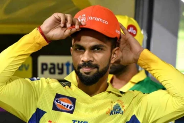 17 வயது இளம் அதிரடி வீரரை அணுகியது சென்னை அணி