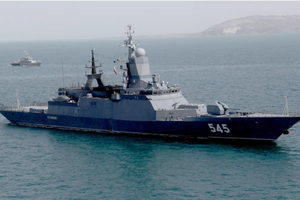 அமெரிக்க கடற்படை நடுவே நுழைந்த ரஷ்ய போர் கப்பல் - ஈரானுக்கு நகரத்தப்படுமா ரஷ்ய அணு ஆயுதங்கள்? | Russia War Ship Deployed In Iran In Us War Tension அமெரிக்க கடற்படை நடுவே நுழைந்த ரஷ்ய போர் கப்பல் - ஈரானுக்கு நகரத்தப்படுமா ரஷ்ய அணு ஆயுதங்கள்? | Russia War Ship Deployed In Iran In Us War Tension