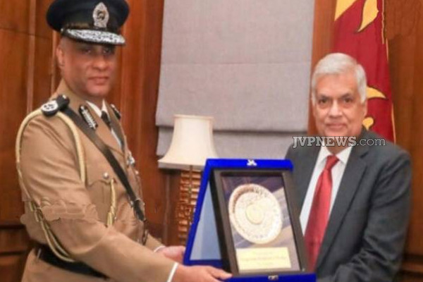 ஜனாதிபதியை சந்தித்த பொலிஸ்மா அதிபர்! வெளியான பின்னணி | Inspector General Of Police Met President Ranil