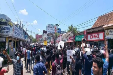 யாழ் நகருக்குள் நுழைந்த  பல்கலைக்கழக மாணவர்களின் படை!