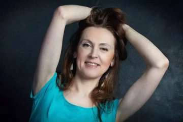 எதிர்பாராத நேரத்தில் பாய்ந்த உக்ரைன் ஏவுகணை: லைவ் ஷோ நடத்திய ரஷ்ய நடிகை உயிரிழப்பு