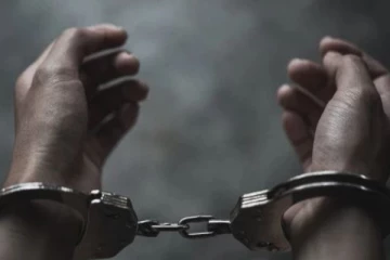 තියුණු ආයුධවලින් පහර දී දෙදෙනෙකු ඝාතනයට තැත් කළ තුන් කට්ටුවකට සිදු වුන දේ..