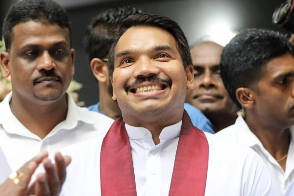 நாமலுக்கு எதிரான நகர்வுகளை ஆரம்பித்த அநுர அரசாங்கம்! 2029இல் ஜனாதிபதியாம்.. | Anura Hits Out At Namal S 2029 Plan
