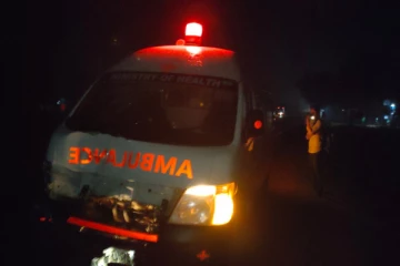 நோயாளர் காவு வண்டியுடன் மோதி ஒருவர் பலி (Photos)