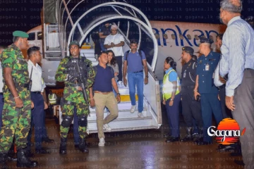 නේපාලයෙන් අත්අඩංගුවට ගත් ඉෂාරා සෙව්වන්දි ඇතුළු පිරිස කටුනායකට රැගෙන එයි