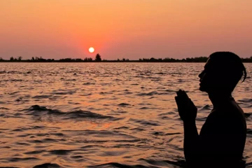 எதிரிகளை வீழ்த்தி வெற்றி பெற ஞாயிற்று கிழமை சூரிய பகவான் வழிபாடு