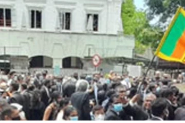 ජනපති සහ අගමැති කාර්යාල වැටලූ අයට වැඩ වරඳී..නව ජනපතිගෙන් දැනුම්දීමක්..