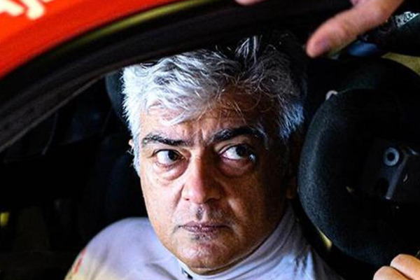 அஜித்தை இயக்கும் விஜய்.. உருவாகும் புதிய படம்.. ரசிகர்களுக்கு காத்திருக்கும் ட்ரீட்.. | Vijay Directing Ajith Kumar Car Race Documentary