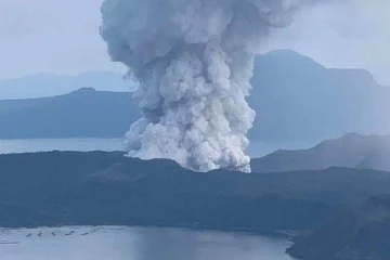 ஊரைவிட்டு வெளியேறும் மக்கள்: பிலிப்பைன்சில் நடந்தது என்ன?