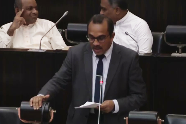 வங்கி அட்டை மூலம் பேருந்து கட்டண அறவீடு: அரசாங்கத்தின் புதிய தீர்மானம்! | Plan To Collect Bus Fares Through Bank Cards