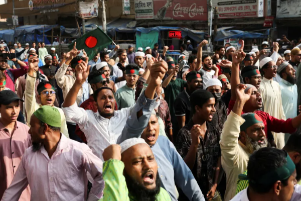 பங்களாதேஷில் வன்முறைகள் தீவிரம்! 35 ஆண்டுகளில் முதல்முறையாக நடைபெறாத விடயம் | Bangladesh Protests Updates