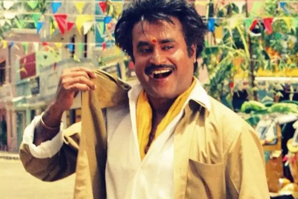 மேடையில் நடனம் ஆடி அசத்திய சூப்பர் ஸ்டார் ரஜினிகாந்த்.. இதுவரை பலரும் பார்த்திராத ஒன்று | Rajinikanth Dance In Stage