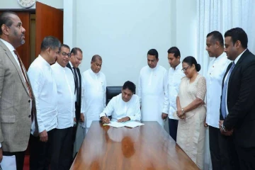 உயர் நீதிமன்ற வெற்றிடங்கள் குறித்து விவாதம் கோரும் எதிர்க்கட்சி