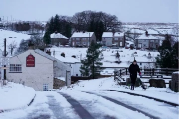 பிரித்தானியாவில் மோசமாகும் வானிலை! பனிப்பொழிவுக்கான மஞ்சள் எச்சரிக்கை விடுப்பு 8 hours ago