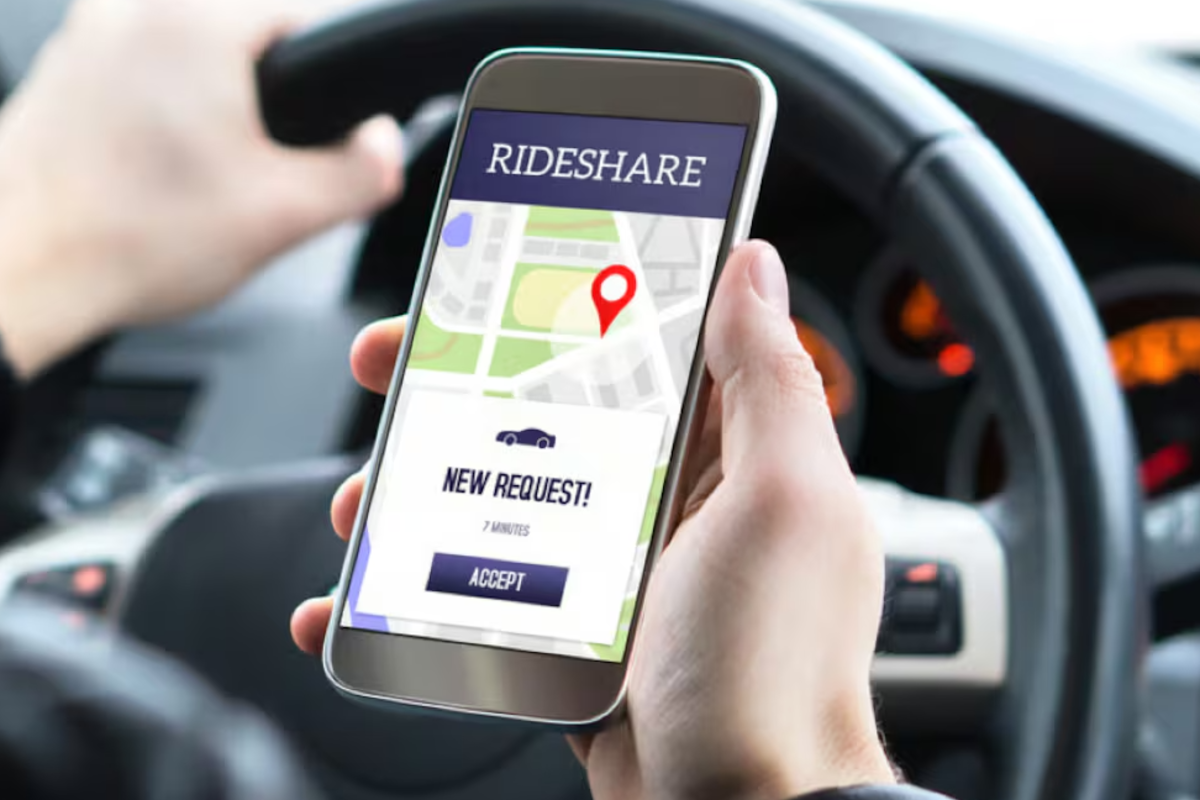 ஒன்றாரியோவில் சட்டவிரோதமாக டாக்ஸி சேவை வழங்கிய நபருக்கு அபராதம் | Driver Operating Rideshare Service Hit Cases