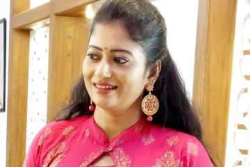வீட்டில் மர்மமான முறையில் இறந்து கிடந்த சீரியல் நடிகை! ரசிகர்கள் அதிர்ச்சி