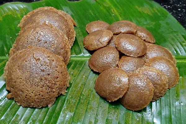 கருப்பட்டி இட்லி செய்வது எப்படி? உடம்பிற்கு ரொம்பவே ஆரோக்கியமாம் | How To Make Karuppatti Idli
