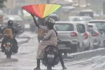 தமிழகத்தில் 2 மாவட்டங்களுக்கு இன்று ஆரஞ்சு அலர்ட்- வானிலை மையம்