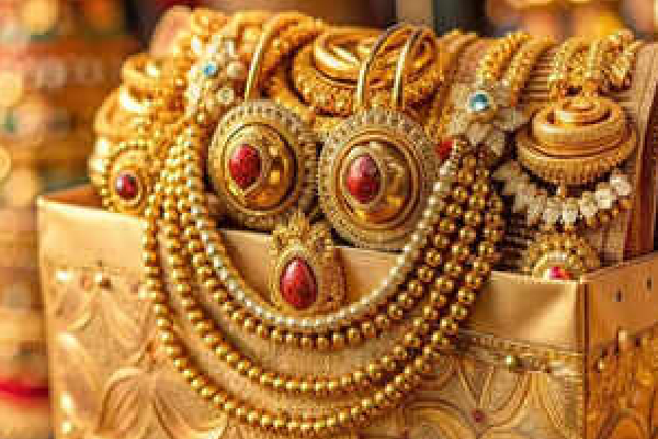1000 ரூபாயால் குறைந்த தங்க விலை | Gold Price Drops By Rs 1000