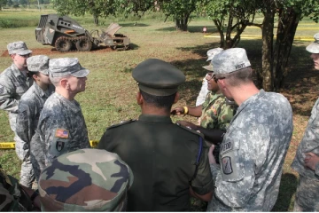 இலங்கையில் அவசர தரையிறக்க தளம் அமைக்க தயாராகும் அமெரிக்கா