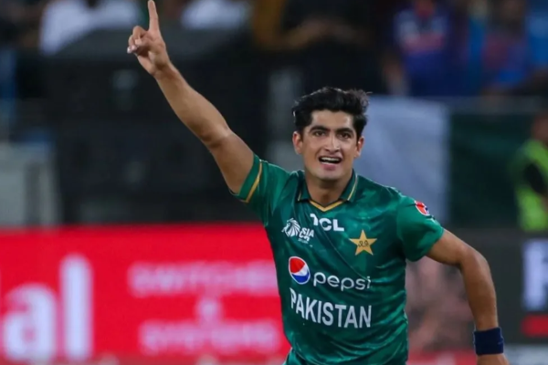 பிரபல கிரிக்கெட் வீரர் வீட்டில் துப்பாக்கிசூடு - அதிர்ச்சியில் ரசிகர்கள் | Gun Shoot On Pakistan Cricketer Naseem Shah House