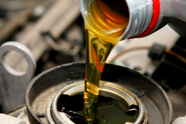உலக சந்தையில் மசகு எண்ணெயின் விலை அதிகரிப்பு | Increase In The Price Of Lubricating Oil