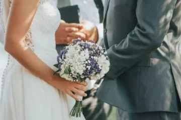 ரூ.1 கோடி சம்பளம்., 2000 ஆண்டுக்கு பிறகு பிறந்த மணப்பெண்ணை தேடும் 35 வயது பேராசிரியர்!