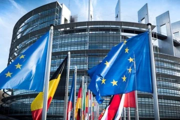 ஐரோப்பா முழுவதும் இனவாத நெருக்கடியை எதிர்கொள்ளும் ஒரு சமூக மக்கள்: ஆய்வில் வெளியான தகவல்