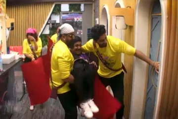 பாத்ரூம் செல்ல நினைத்தது குற்றமா? ஜி.பி.முத்துவின் பரிதாப நிலை