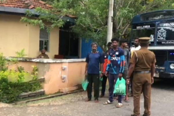 கைதான 12 இந்திய மீனவர்கள் தொடர்பில் வெளியான மகிழ்ச்சி தகவல்! | Happy News About 12 Arrested Indian Fishermen