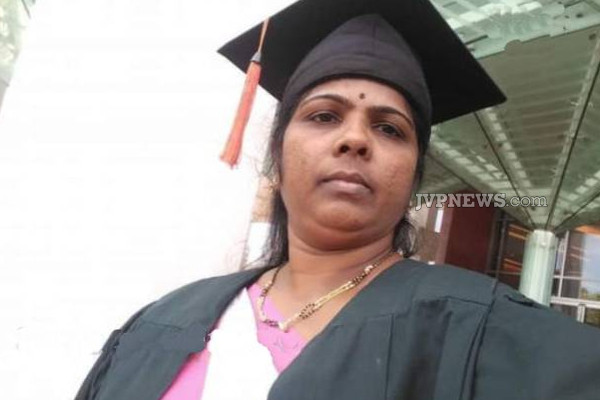 யாழில் இடம்பெற்ற விபத்தில் பரிதாபமாக உயிரிழந்த சுகாதார சேவைகள் ஊழியர்! | Jaffna Street Accident Health Services Female Died