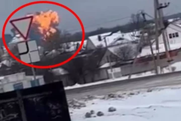 உக்ரைன் சிறை கைதிகளை ஏற்றி கொண்டு சென்ற ரஷ்ய விமானம் விபத்து: பரபரப்பு வீடியோ