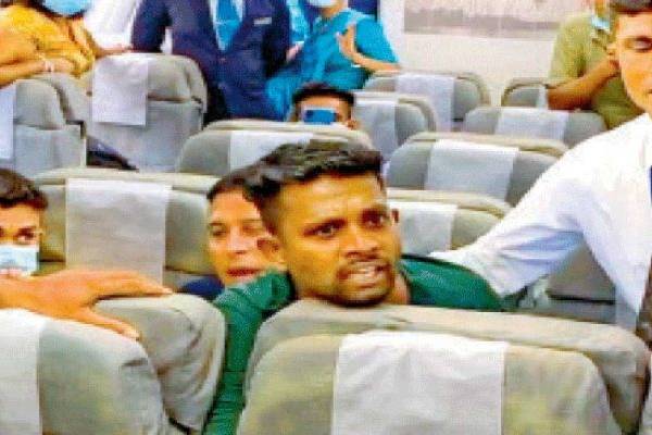 கட்டுநாயக்காவில் கைதான டனிஸ் அலி   நாடு கடத்தப்பட்டவரா! | Danis Ali Arrested In Katunayaka Was Deported
