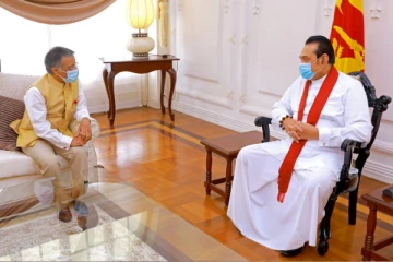 சீன பாதுகாப்பு அமைச்சரின் வருகையின் பின்னர் இலங்கைப் பிரதமரை அவசரமாகச் சந்தித்த இந்திய உயர்ஸ்தானிகர்