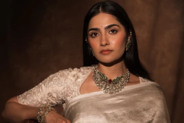 நடிகை ருக்மிணி வசந்த் தந்தை யார் என்பது முதல் அவர் வாங்கும் சம்பளம் வரை.. 5 Facts About ருக்மிணி