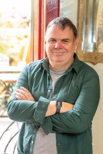 சொந்த வீட்டை காலி செய்ய கட்டாயப்படுத்தியதால் பிரித்தானியர் எடுத்த பயங்கர முடிவு | Man Cut Off Own Head For Evicted From Own Home சொந்த வீட்டை காலி செய்ய கட்டாயப்படுத்தியதால் பிரித்தானியர் எடுத்த பயங்கர முடிவு | Man Cut Off Own Head For Evicted From Own Home