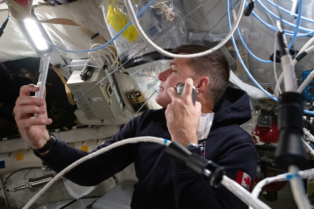 ஓரியன் விண்கலத்தின் தொடர்பு துண்டிக்கப்பட்டதால் பதற்றம்! | As Communication With Orion Spacecraft Is Lost