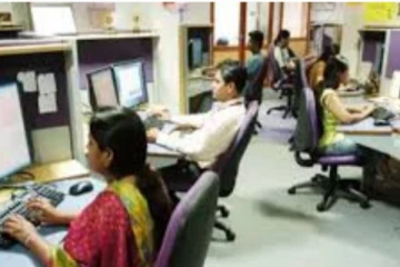 இனி வாரத்தில் 4 நாட்கள் வேலை செய்தால் போதும்! மத்திய அரசு அதிரடி