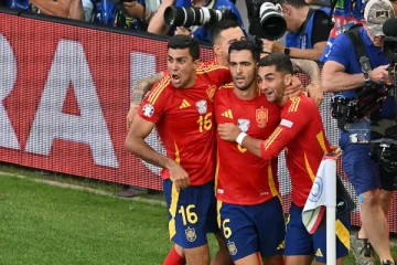 ஜெர்மனியை வீழ்த்தி அரை இறுதிக்கு முன்னேறிய ஸ்பெயின்