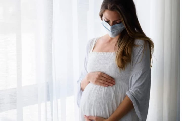 கொரோனாவிலிருந்து மீண்ட பிறகு கர்ப்பம் தரித்தால் ஆபத்தா? எவ்வளவு காலம் எடுத்துக்கொள்ள வேண்டும்