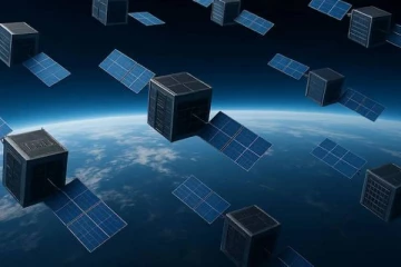 விண்ணில் இந்திய செயற்கைகோள்களுக்கு ஆபத்து - 50 மெய்க்காப்பாளர் செயற்கைகோள்களை அனுப்ப திட்டம்