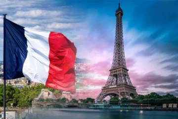 ஈபிள் கோபுரத்தின் புதிய பற்றுச்சீட்டு விலை: சுற்றுலா பயணிகளுக்கான தகவல்