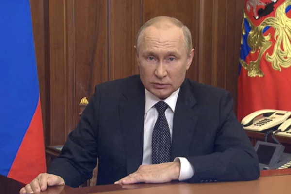 உக்ரைனுக்கு ரகசியமாக அனுப்பப்படும் பிரான்ஸ் படைவீரர்கள்? ரஷ்யா பரபரப்புக் குற்றச்சாட்டு | Russia Accuse France Sent Troops To Ukraine